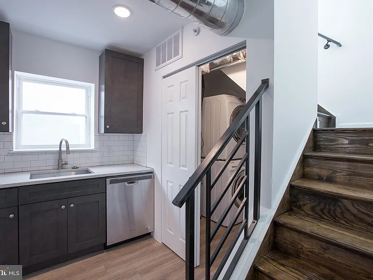 1611 Swain St #3 — Photo 11