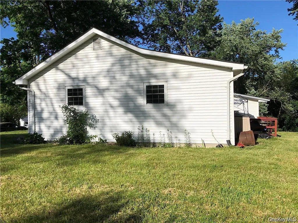 2 bed, 1.0 bath, 700 sqft, $1,975 — Photo 3