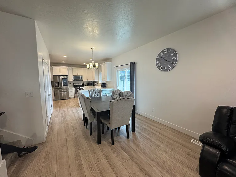 1118 E Doris Loop Rd — Photo 16