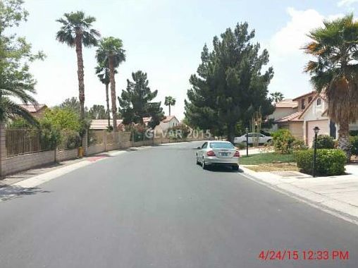 4th image of 4941 Fiesta Lakes St