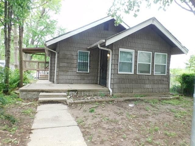 1st image of 401 Oakley Ave