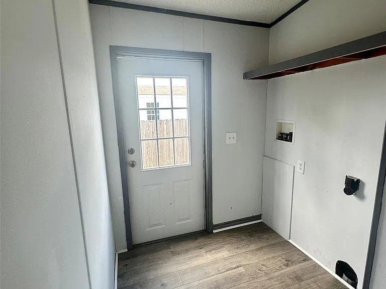 2523 Oyster Creek Bnd — Photo 12