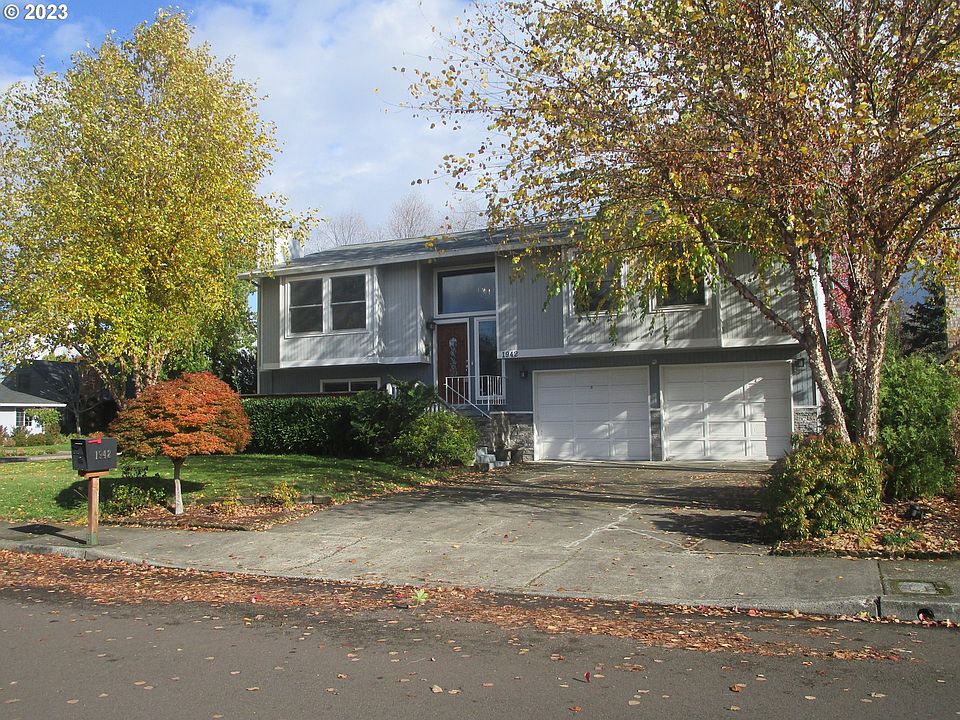 1st image of 1942 SE 55th Ave