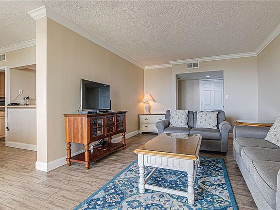 2nd image of 1384 Shipwatch Cir #1384