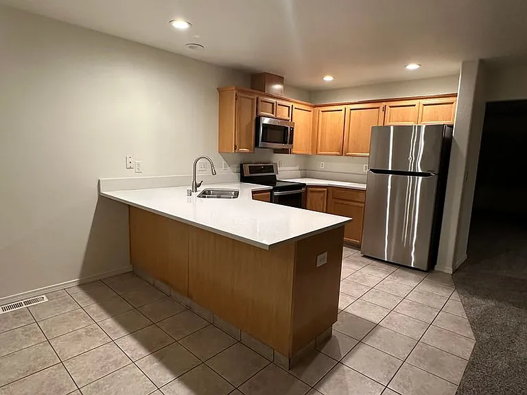 4905 Montague Ln — Photo 25