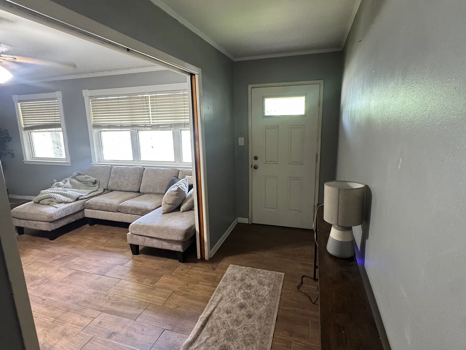3 bed, 1401 sqft, $1,800 — Photo 3