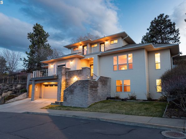 304 E Scenic View Ln, The Dalles, OR 97058