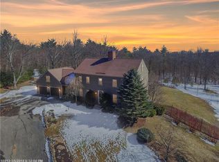 711 Hanson Ridge Rd, Springvale, ME 04083