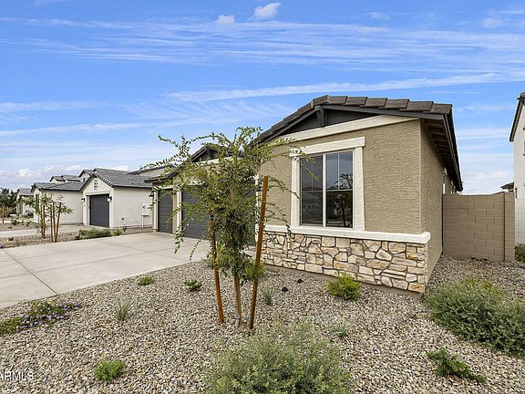 2nd image of 17312 W DAHLIA Drive