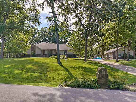 2nd image of 995 S Stanford Drive