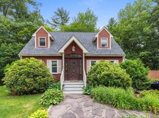 8 Canney Dr, Taunton, MA 02780