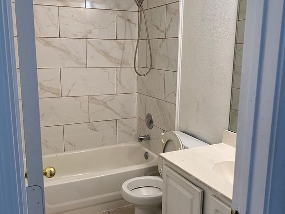 4th image of 2417 Garden Creek Dr