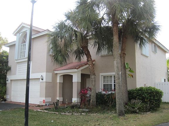 2nd image of 648 NW 133rd Dr