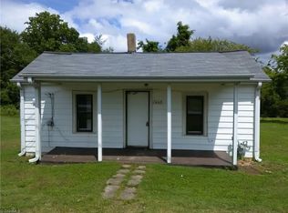 7665 Pine St, Rural Hall, NC 27045