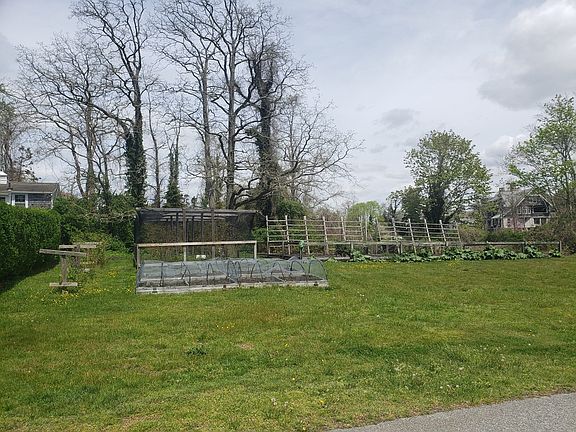 2nd image of 0 Chapoquoit Rd