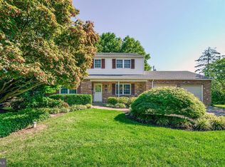 461 Brookfield Rd, Drexel Hill, PA 19026