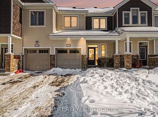 2142 Winsome Ter, Ottawa, ON K4A 5N1