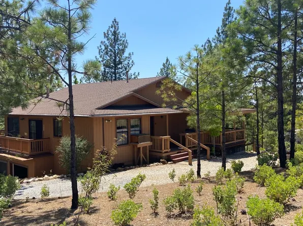 8101 Lakeside Dr, Mountain Ranch, CA 95246