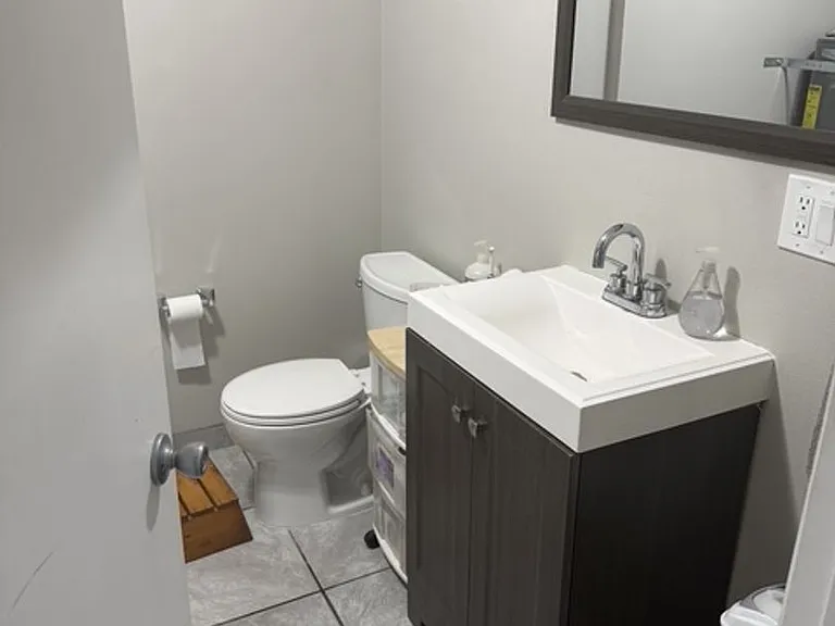 1628 NE Buffalo St — Photo 4