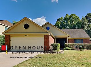 8911 Village Hills Dr, Spring, TX 77379