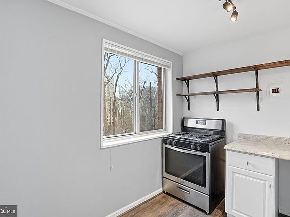 4th image of 2710 Macomb St NW APT 207