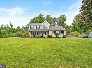 24 Long Acre Dr, Cream Ridge, NJ 08514