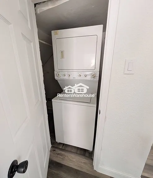 451 Western St #1 — Photo 6