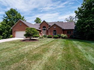 3550 Woodridge Blvd, Fairfield, OH 45014