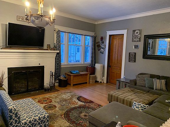 4th image of 716 E Ludington Ave