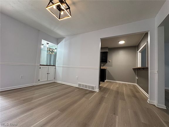 5th image of 3527 Villa Casa Ct