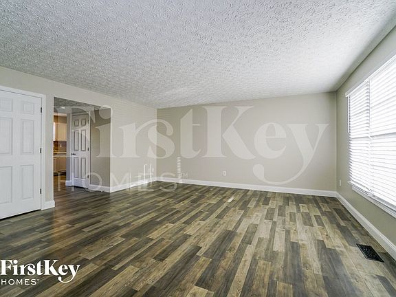 3rd image of 469 Furman St