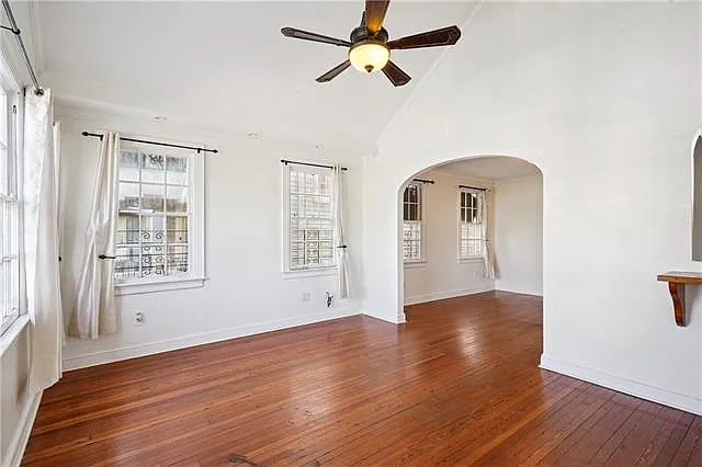 3115 Nashville Ave — Photo 4