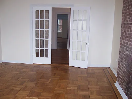 Rented by H Stender Realty | media 22