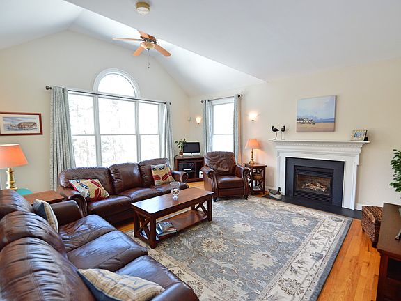 5th image of 106 Knoxlyn Farm Dr