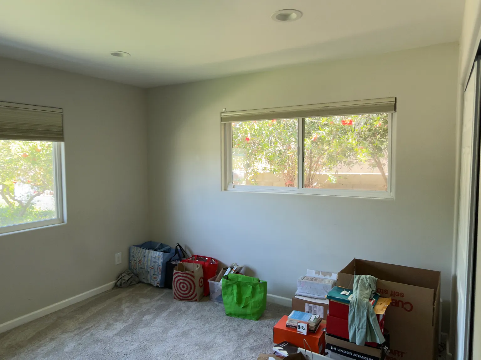 694 S Wheeler Pl — Photo 2