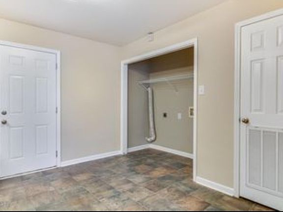 2nd image of 326 Auburn Dr