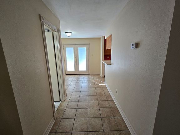 4th image of 1904 Dartmouth St APT Q1
