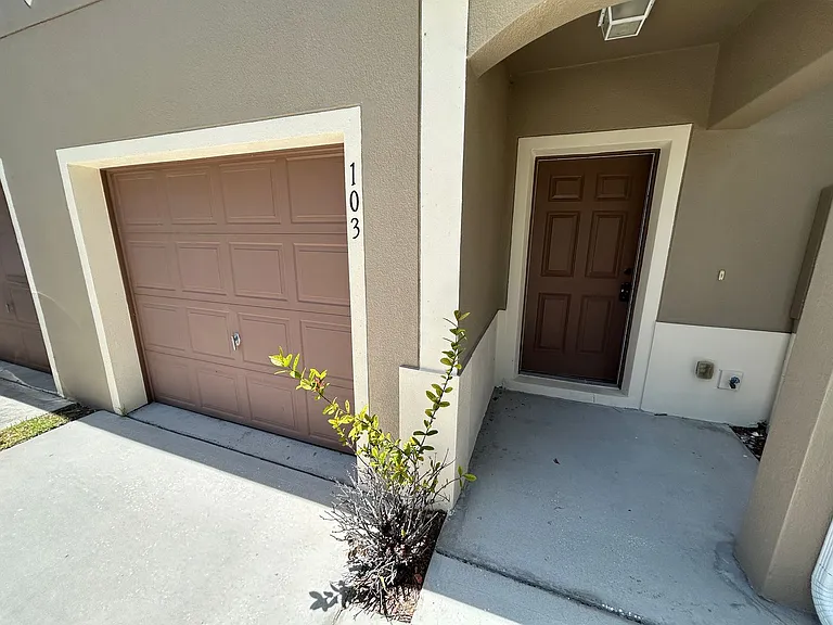 2700 Revolution St #103 — Photo 6