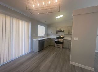 6639 Avenue De Camino, Palmdale, CA 93552