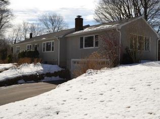 23 E Lake Rd, Trumbull, CT 06611