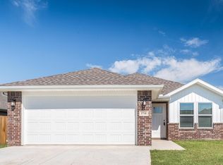 1718 Bugg St, Pea Ridge, AR 72751