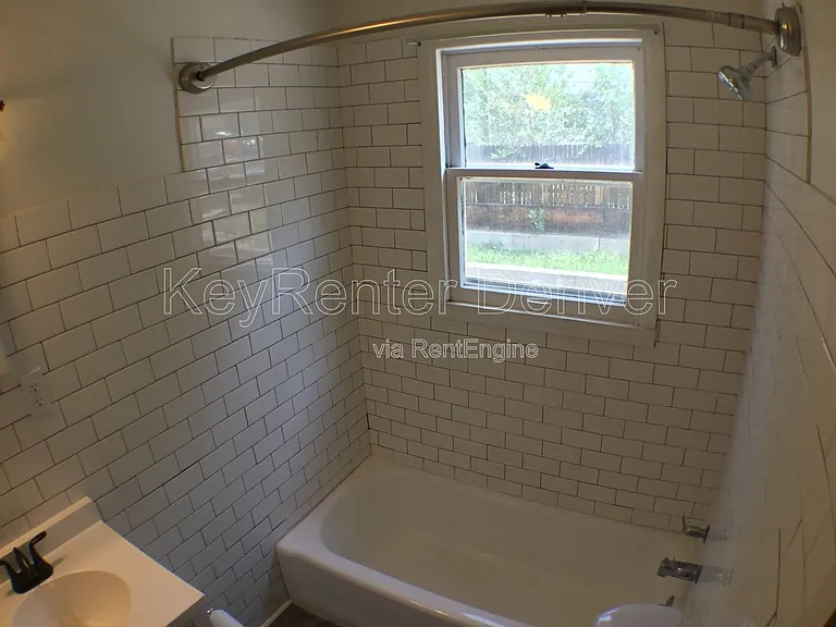 812 5th St #A — Photo 14