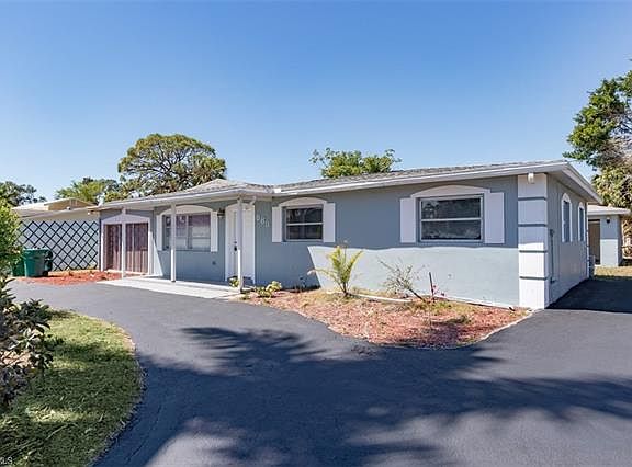 2nd image of 883 Coconut Cir E