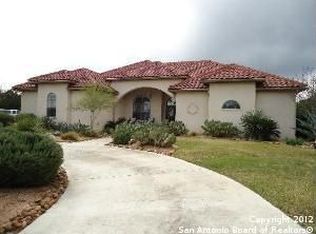 18431 Shadow Canyon Dr, Helotes, TX 78023