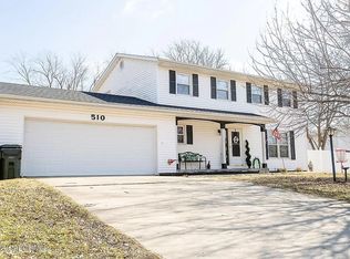 510 Meadowbrook Cir, Moberly, MO 65270
