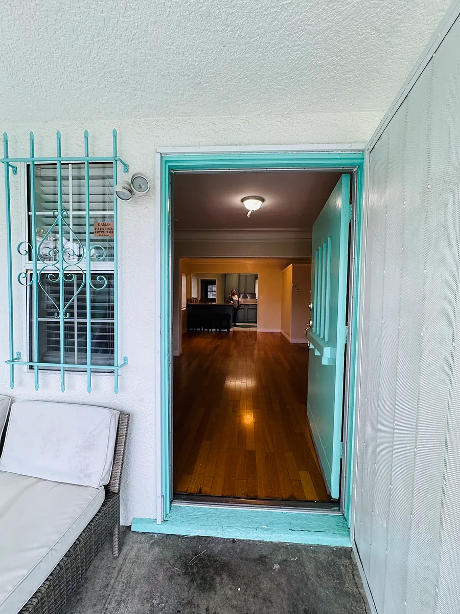 Building Photo - 133 W 66th St #1