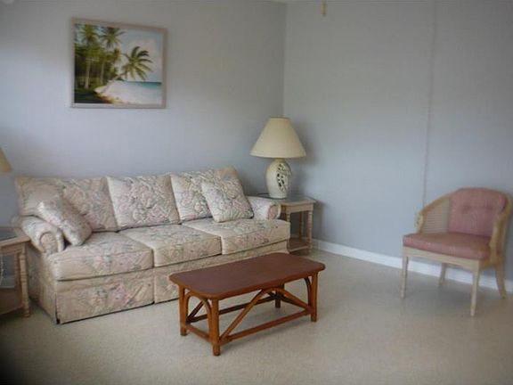 2nd image of 2050 58th Ave N APT 4