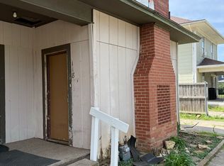 118 4th Ave NW, Ardmore, OK 73401