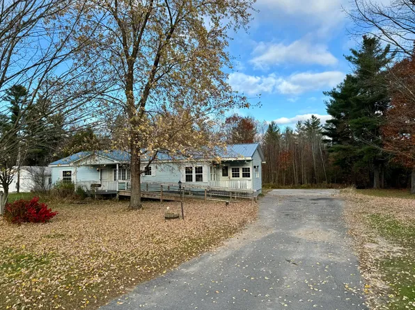 336 Soper St, Morrisonville, NY 12962
