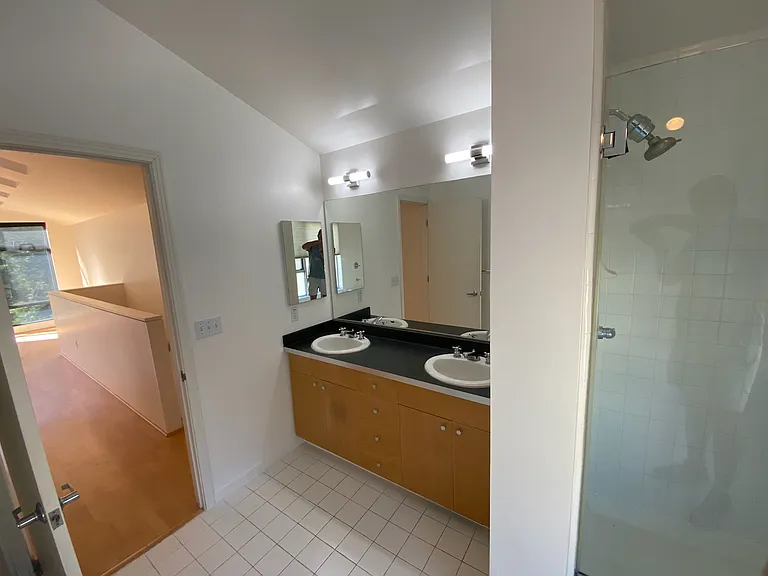 Master bedroom with Dual Sinks